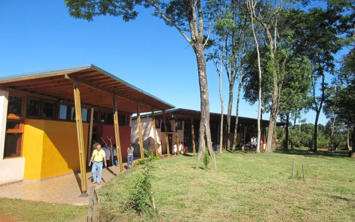 La escuela 615 sumó una sala de informática con ocho computadoras